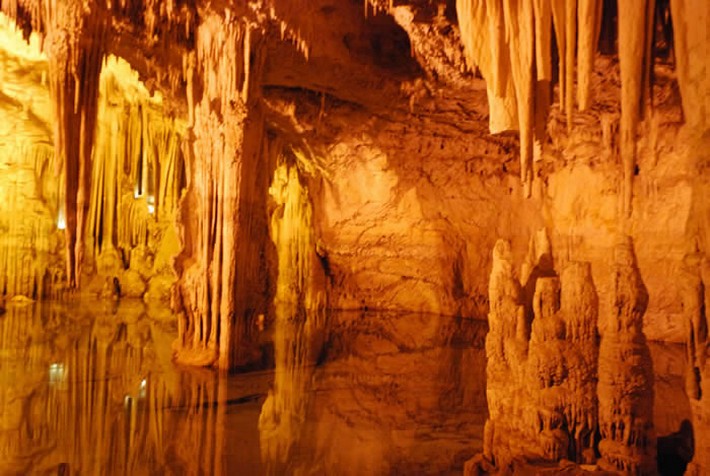 Pietra di stalagmite e stalattite