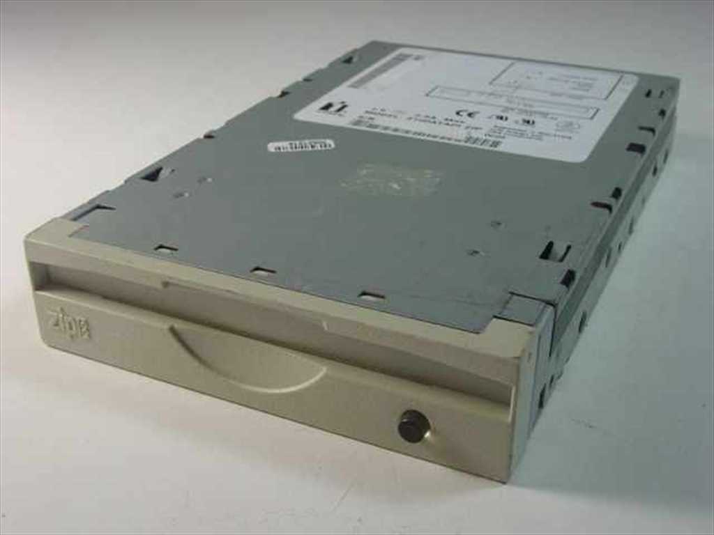 Zip-drives begrijpen met geschiedenis, functie, typen en manieren van zip-drives