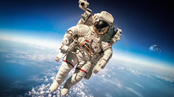 5 obiceiuri unice realizate de astronauți în spațiu